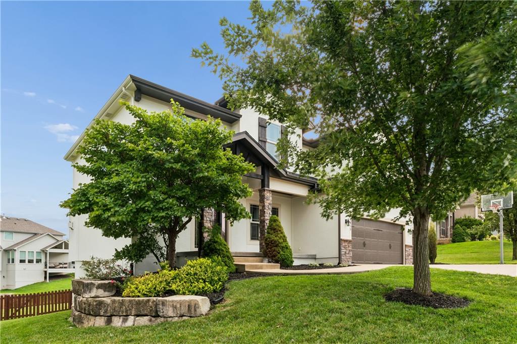 3rd image of 1115 Metfield Ln, Raymore, MO 64083 | MLS# 2636091