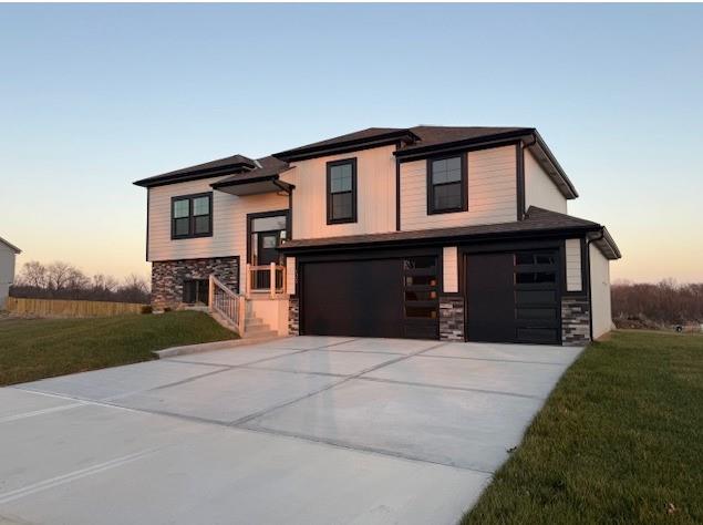 2nd image of 1341 N Holland Dr, Independence, MO 64056 | MLS# 2636160