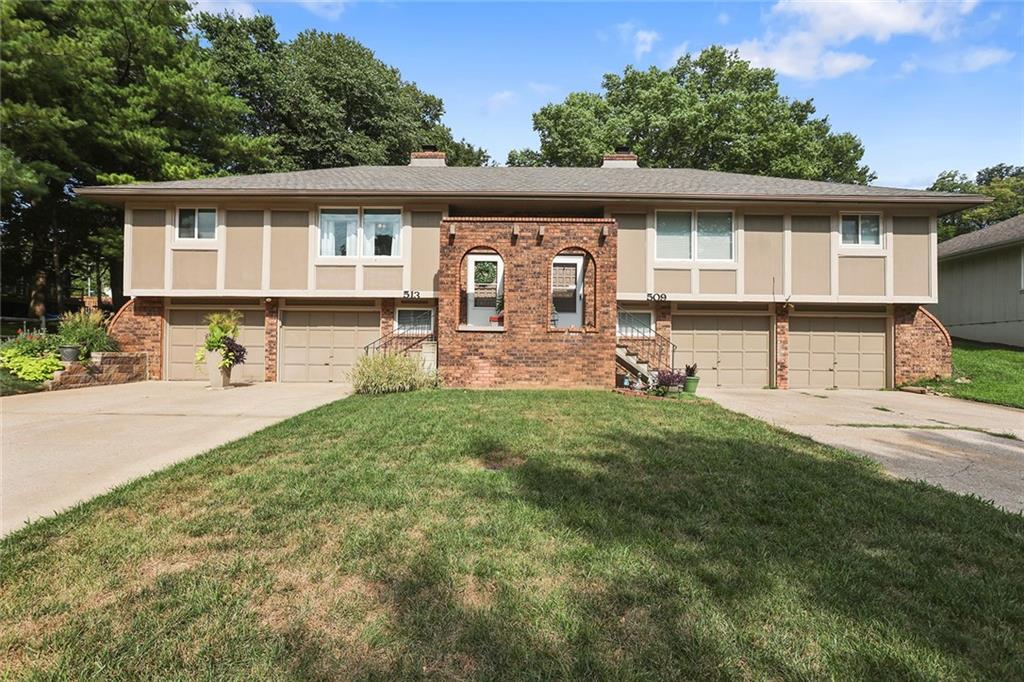 1st image of 509 513 Maple St, Liberty, MO 64068 | MLS# 2636167