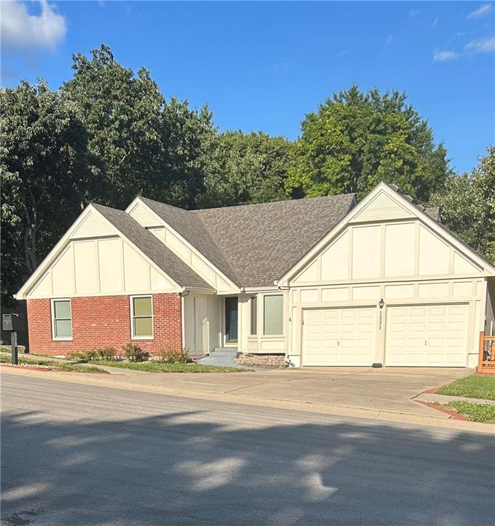 2nd image of 1231 Wildbriar Dr, Liberty, MO 64068 | MLS# 2636174