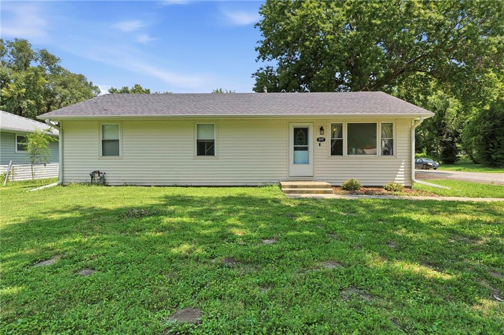 1st image of 205 N Mulberry St, Adrian, MO 64720 | MLS# 2636175