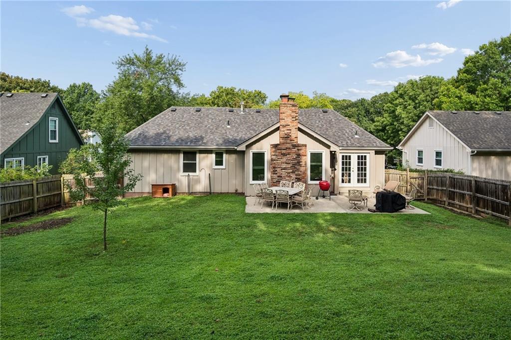 38th image of 7833 N Michigan Ave, Kansas City, MO 64118 | MLS# 2636177