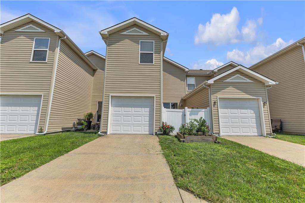 2nd image of 8154 N Drury Ave, Kansas City, MO 64119 | MLS# 2636192