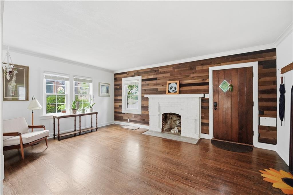 4th image of 4201 Roanoke Rd, Kansas City, MO 64111 | MLS# 2636205