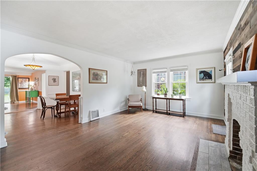 5th image of 4201 Roanoke Rd, Kansas City, MO 64111 | MLS# 2636205