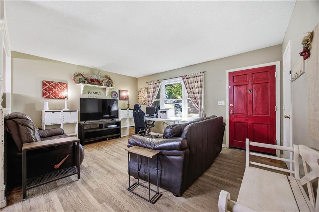 2nd image of 3903 N Osage St, Independence, MO 64050 | MLS# 2636213