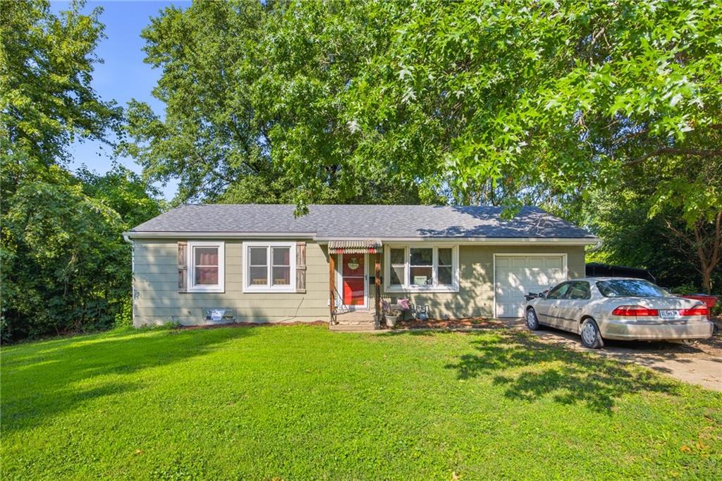 1st image of 3903 N Osage St, Independence, MO 64050 | MLS# 2636213