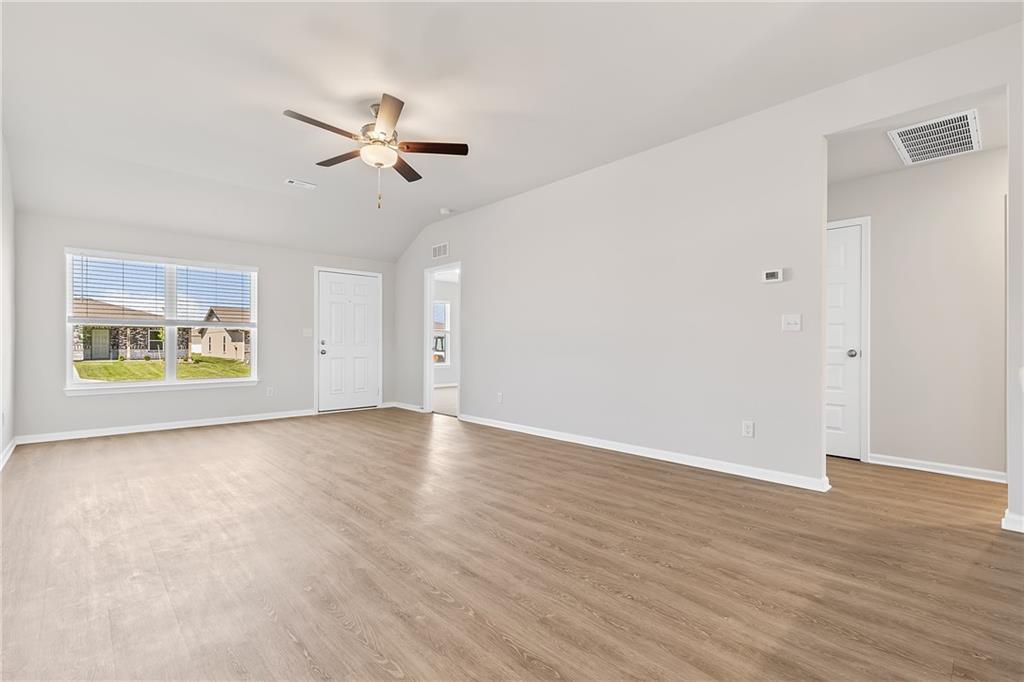 4th image of 1608 Sw 9Th St, Oak Grove, MO 64075 | MLS# 2636225