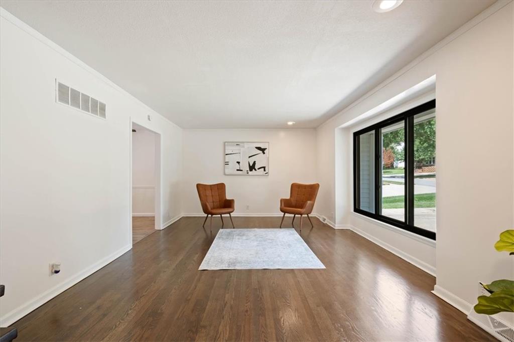 3rd image of 6220 N Bales Ave, Kansas City, MO 64119 | MLS# 2636236