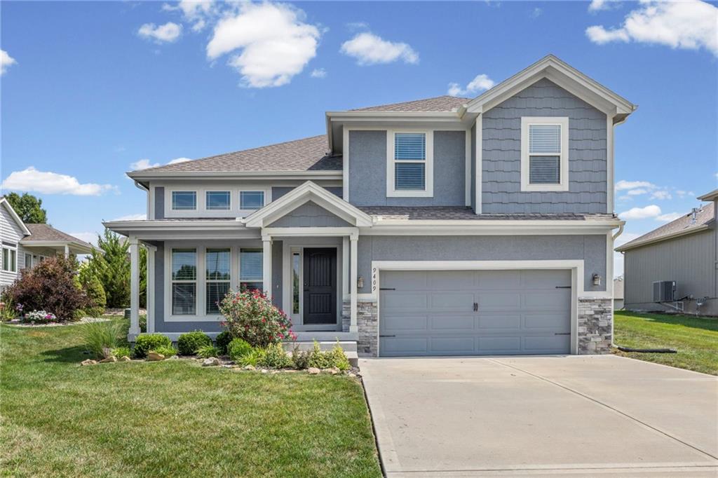 1st image of 9409 N Ditzler Ave, Kansas City, MO 64157 | MLS# 2636237