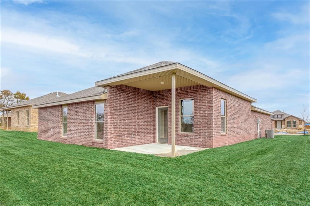 5th image of 15630 Austin Ct, Basehor, KS 66007 | MLS# 2636249