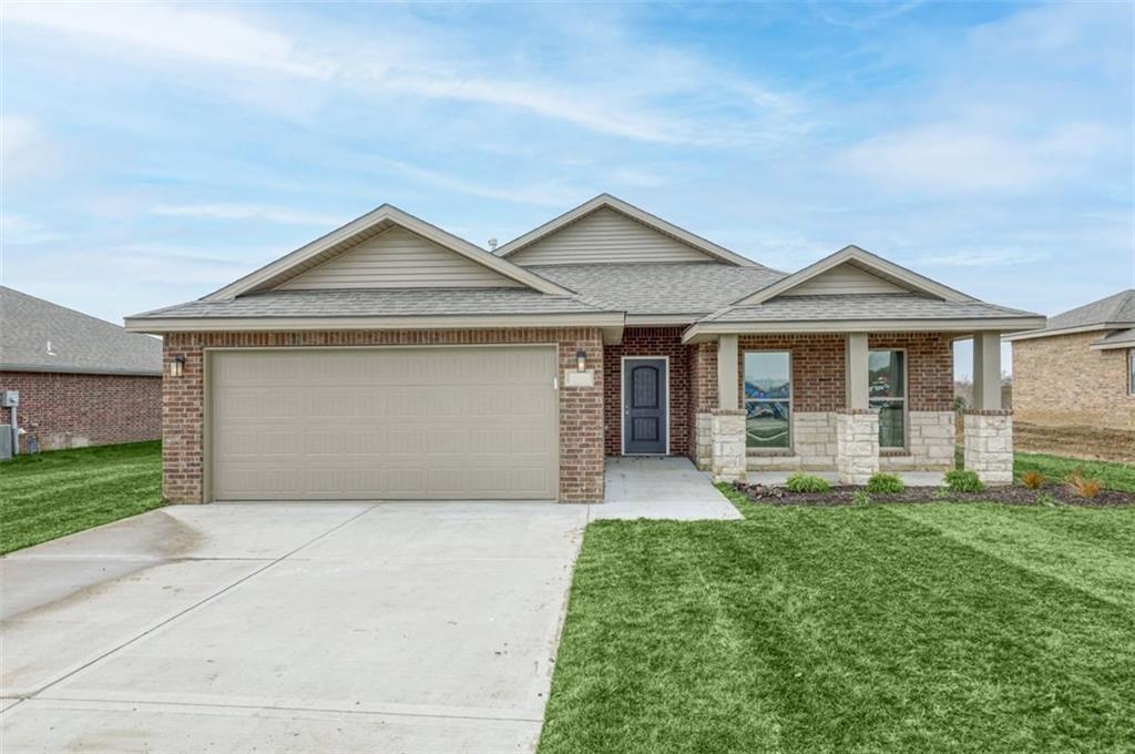 1st image of 15630 Austin Ct, Basehor, KS 66007 | MLS# 2636249