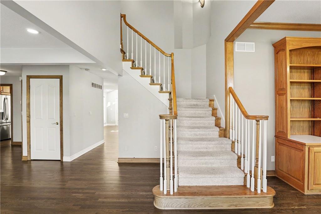 3rd image of 903 Doc Henry Rd, Greenwood, MO 64034 | MLS# 2636264