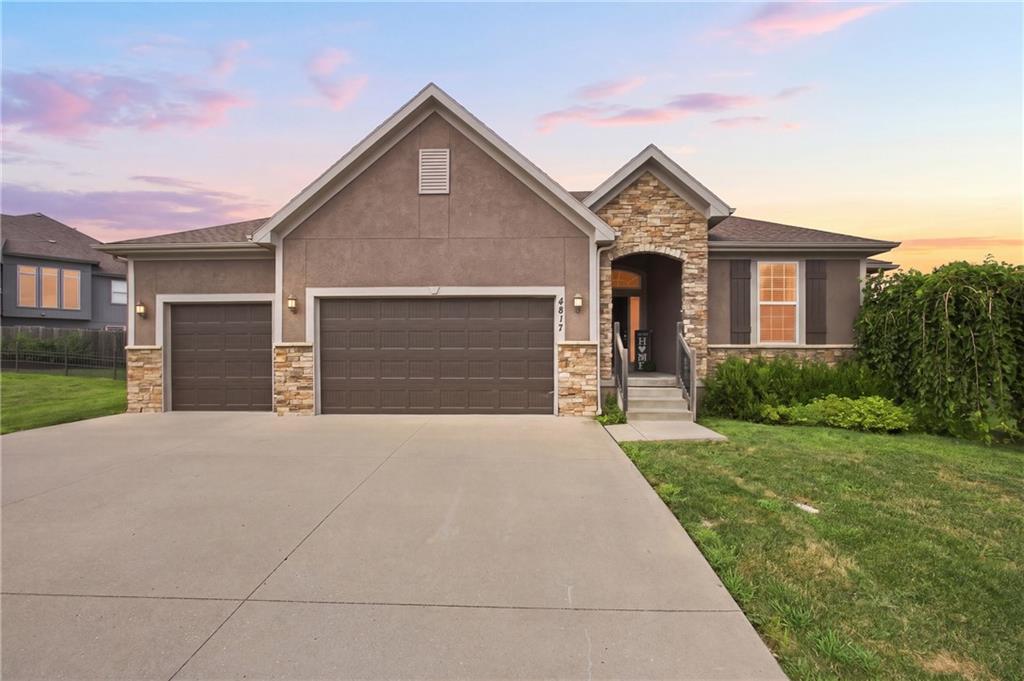 1st image of 4817 Sw Marguerite St, Blue Springs, MO 64015 | MLS# 2636271