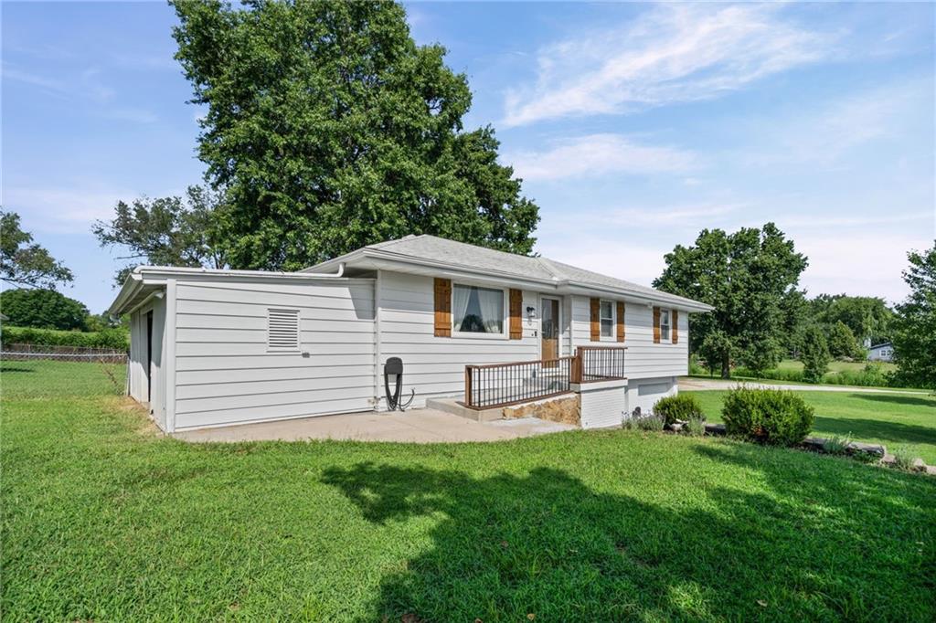 2nd image of 14960 Todd Creek Rd, Platte City, MO 64079 | MLS# 2636273