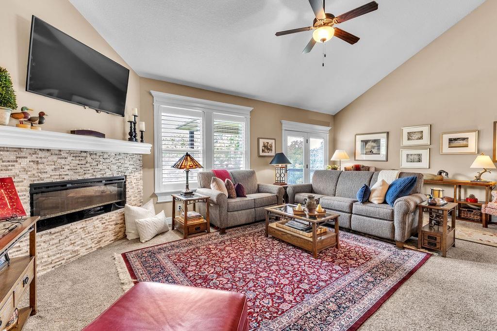 3rd image of 4610 W Stonebridge Dr, Saint Joseph, MO 64505 | MLS# 2636276