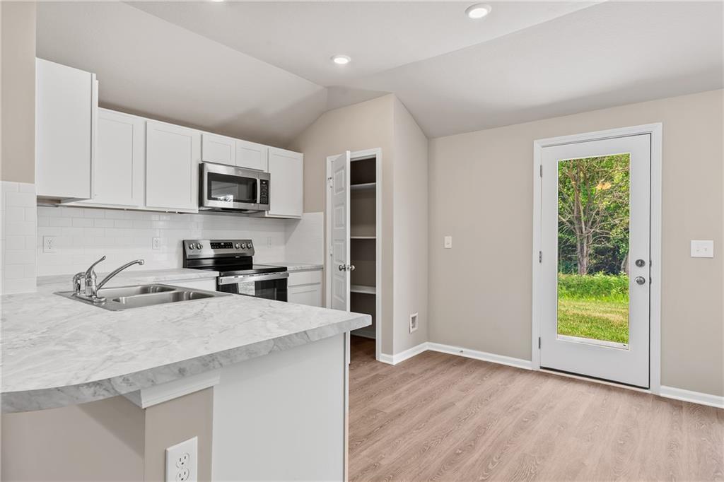 3rd image of 20279 W 195Th St, Spring Hill, KS 66083 | MLS# 2636283