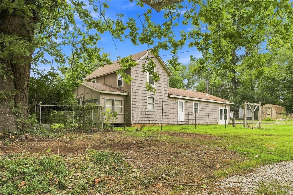 3rd image of 32330 W 215Th St, Spring Hill, KS 66083 | MLS# 2636288