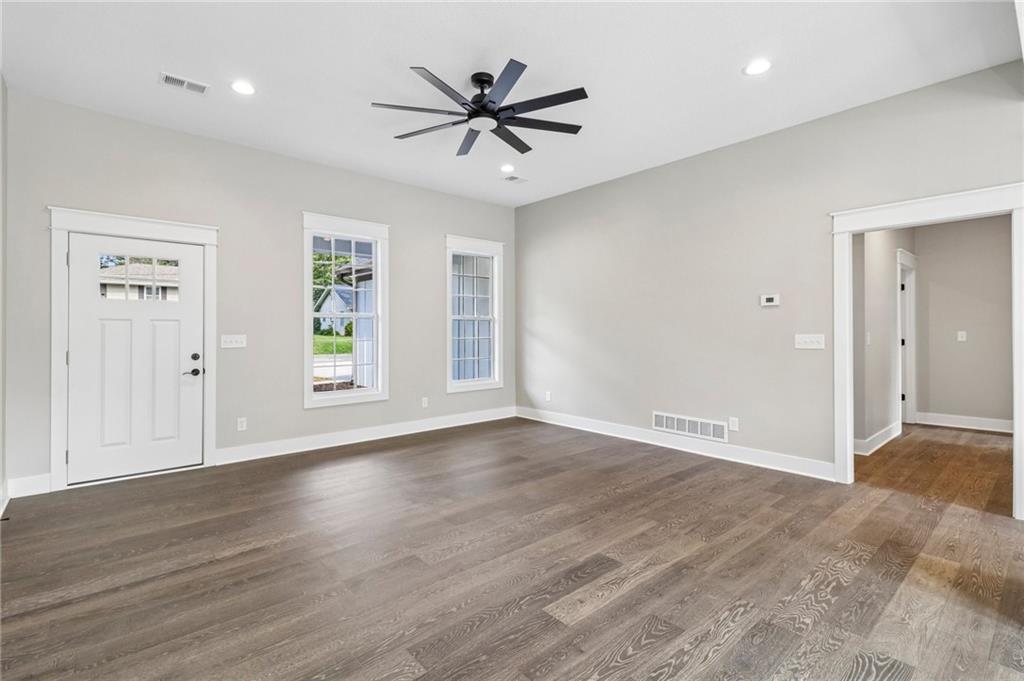 4th image of 203 Saint Charles St, Holden, MO 64040 | MLS# 2636289