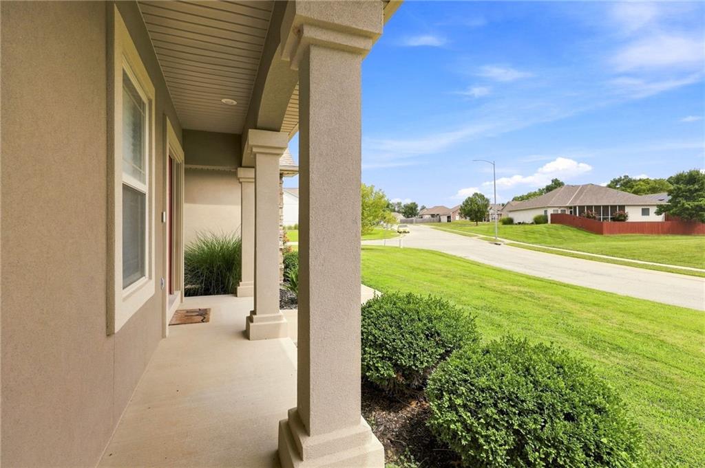 4th image of 628 Oakmont Dr, Warrensburg, MO 64093 | MLS# 2636293