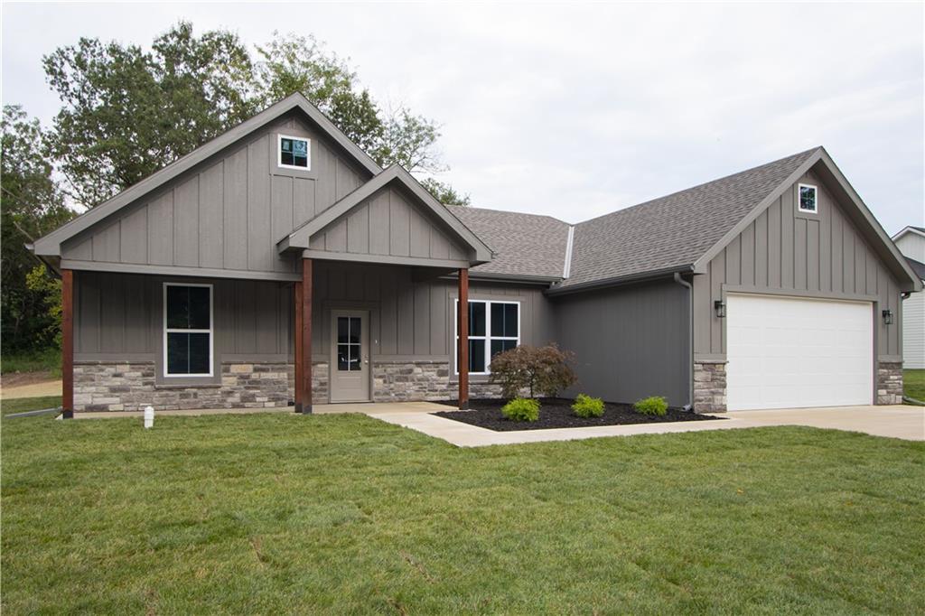 2nd image of 331 Ne 21st Rd, Warrensburg, MO 64093 | MLS# 2636317