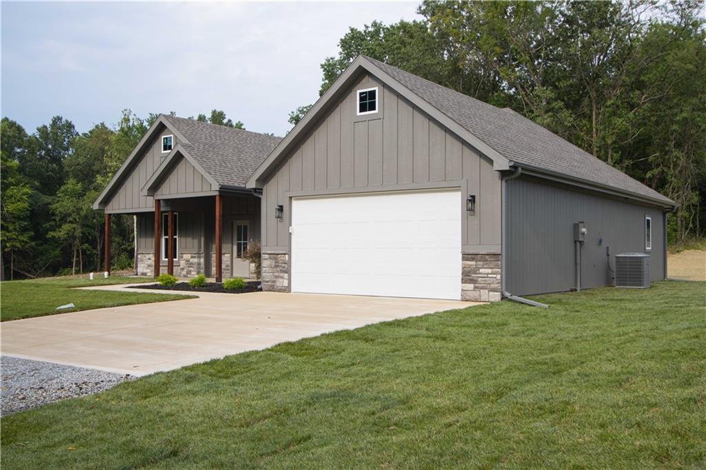 3rd image of 331 Ne 21St Rd, Warrensburg, MO 64093 | MLS# 2636317