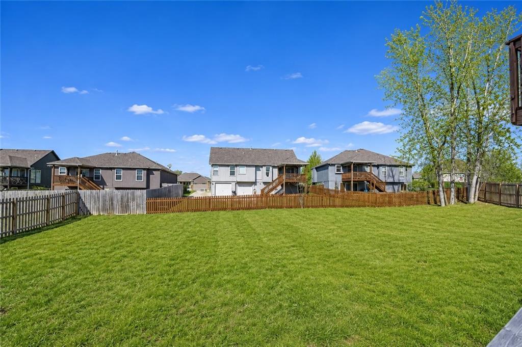34th image of 214 Ne Greystone Wy, Grain Valley, MO 64029 | MLS# 2636331