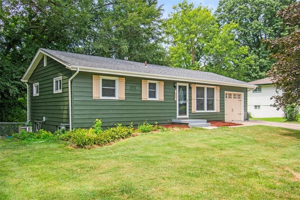4th image of 1002 S Main St, Liberty, MO 64068 | MLS# 2636335