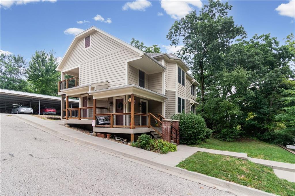 3rd image of 3612 Bell St, Kansas City, MO 64111 | MLS# 2636342