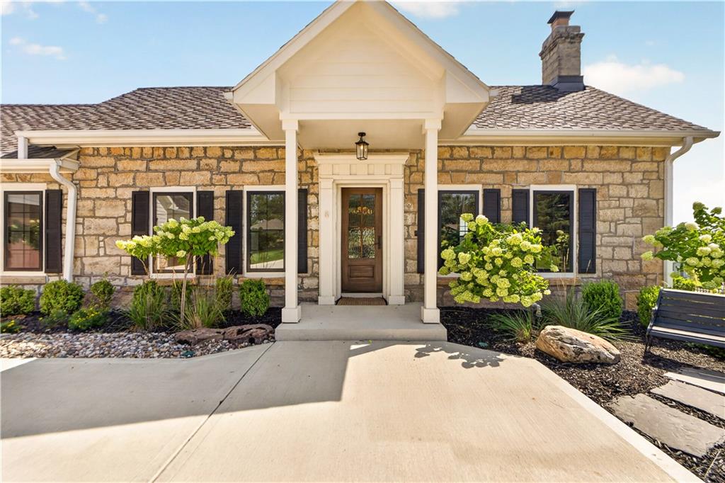 2nd image of 12811 W 71st St, Shawnee, KS 66216 | MLS# 2636346