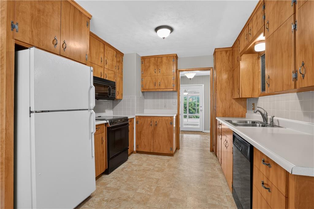 5th image of 3700 Harvard Ave, Independence, MO 64052 | MLS# 2636352