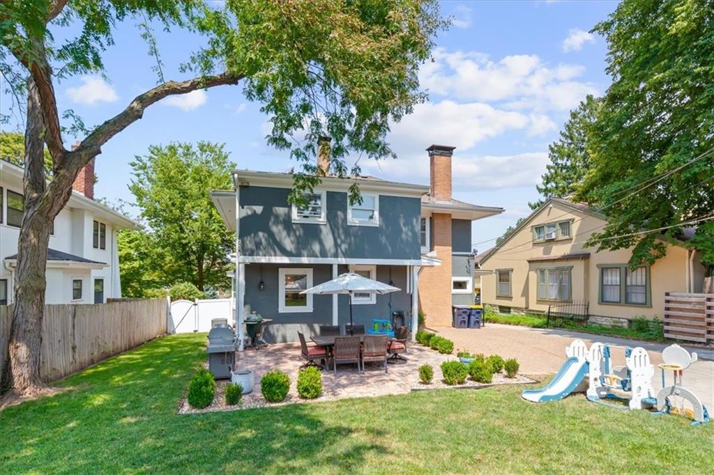 27th image of 11 E Concord Ave, Kansas City, MO 64112 | MLS# 2636365
