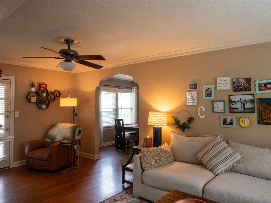 4th image of 7551 Grand Ave, Kansas City, MO 64114 | MLS# 2636369