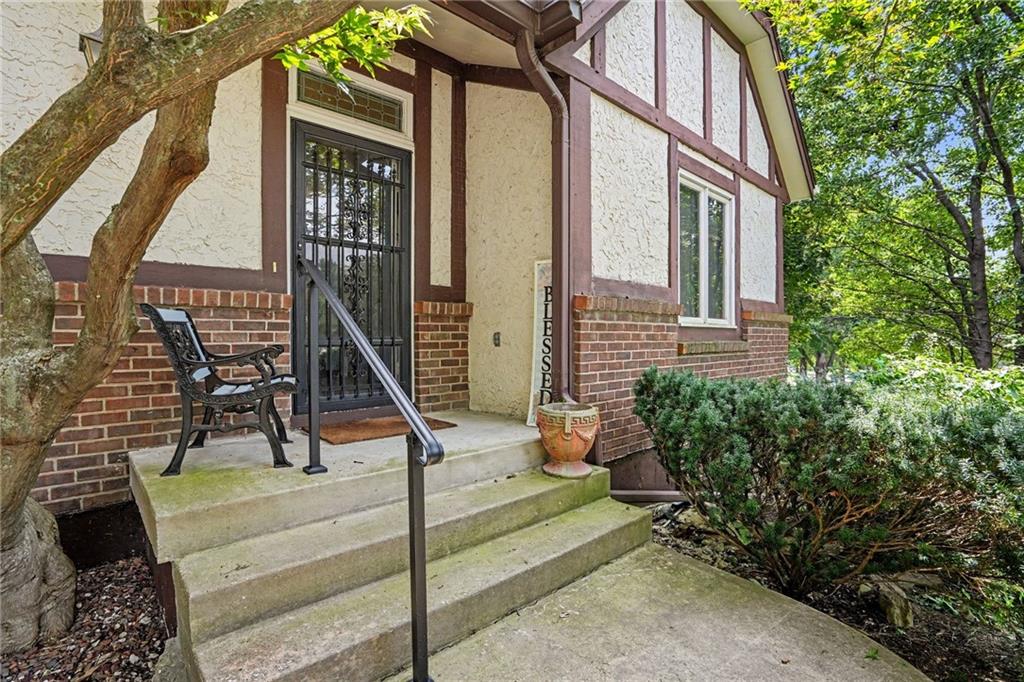 4th image of 16213 W 136Th Ter, Olathe, KS 66062 | MLS# 2636370