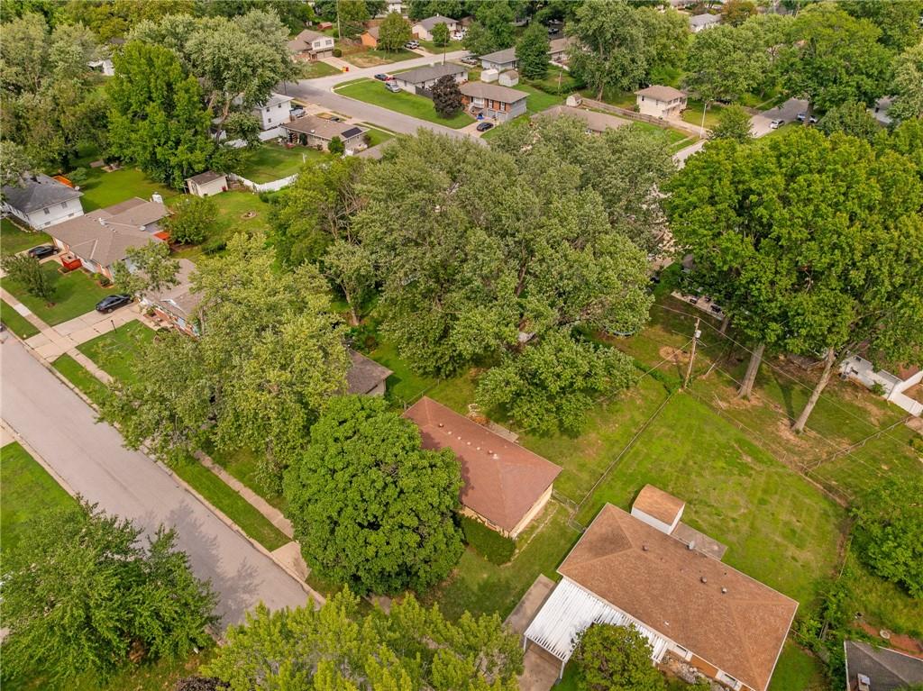 4th image of 3701 Randall Dr, Independence, MO 64055 | MLS# 2636373