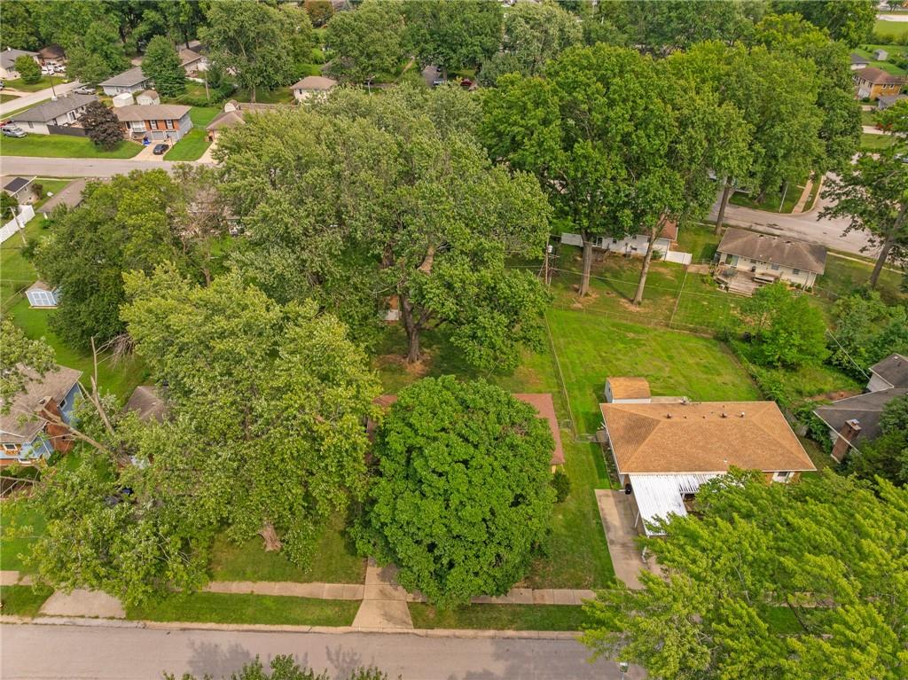 3rd image of 3701 Randall Dr, Independence, MO 64055 | MLS# 2636373