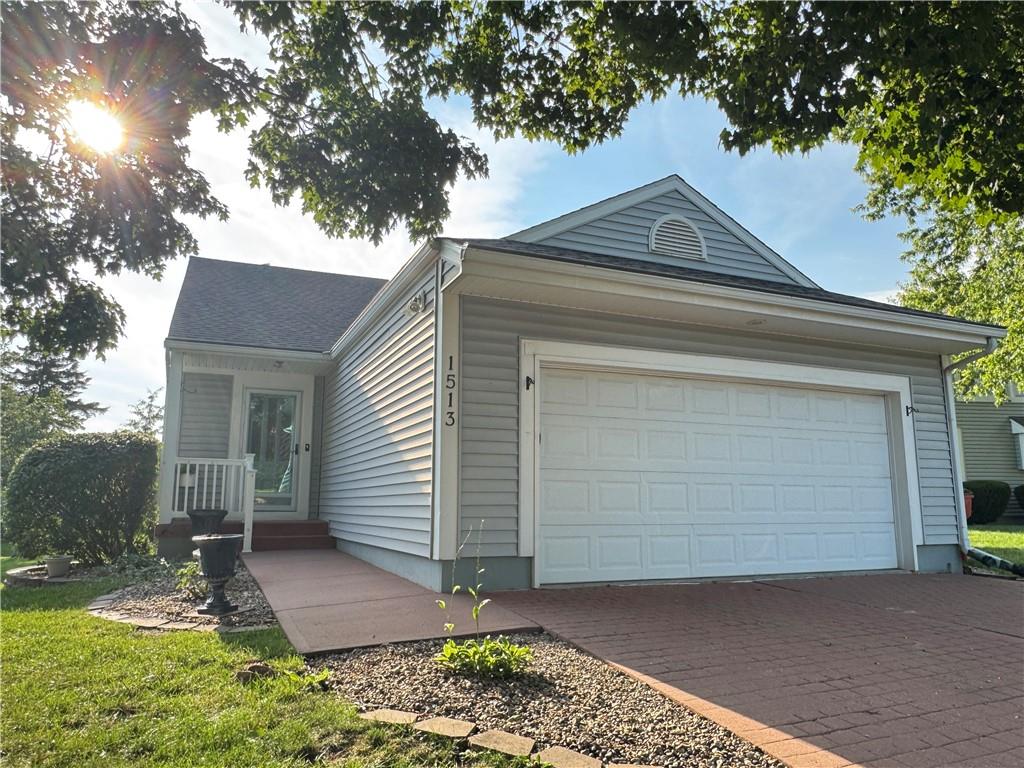 1st image of 1513 Primrose Ln, Blue Springs, MO 64015 | MLS# 2636382
