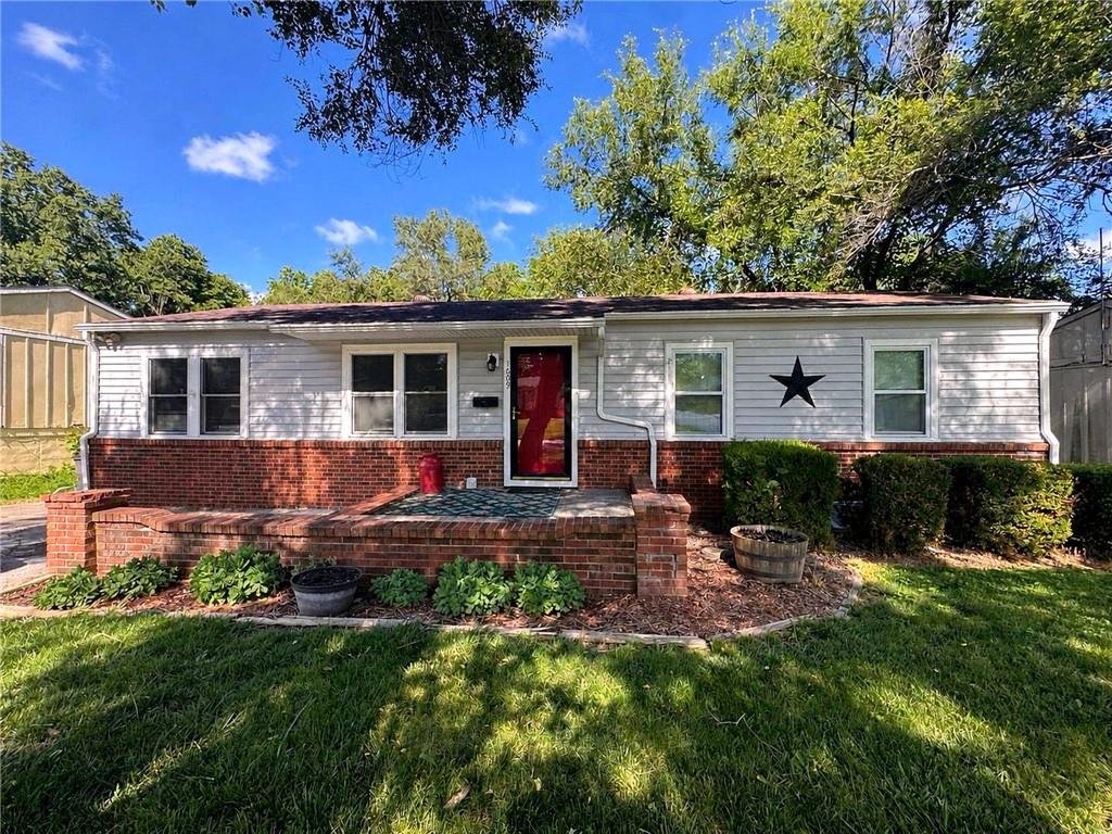 1st image of 1609 S Ellison Way N/a, Independence, MO 64050 | MLS# 2636398
