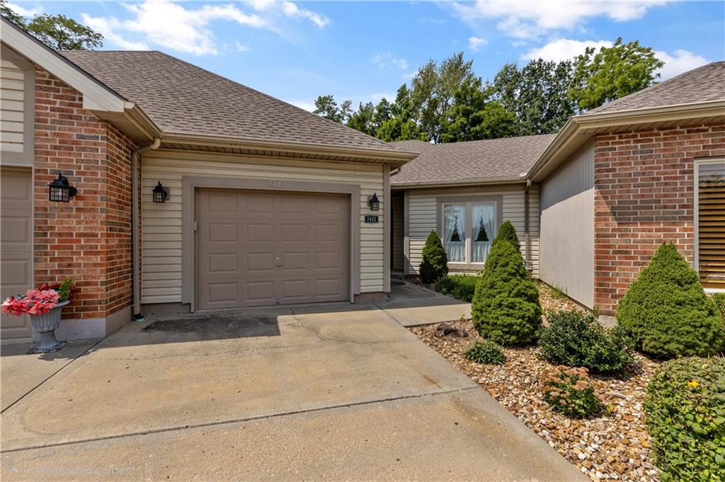 1st image of 7412 N Campbell St, Kansas City, MO 64118 | MLS# 2636402
