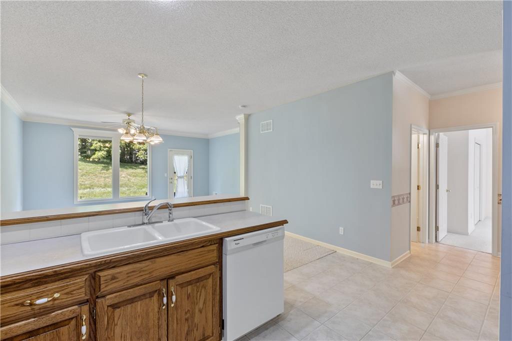 4th image of 7412 N Campbell St, Kansas City, MO 64118 | MLS# 2636402