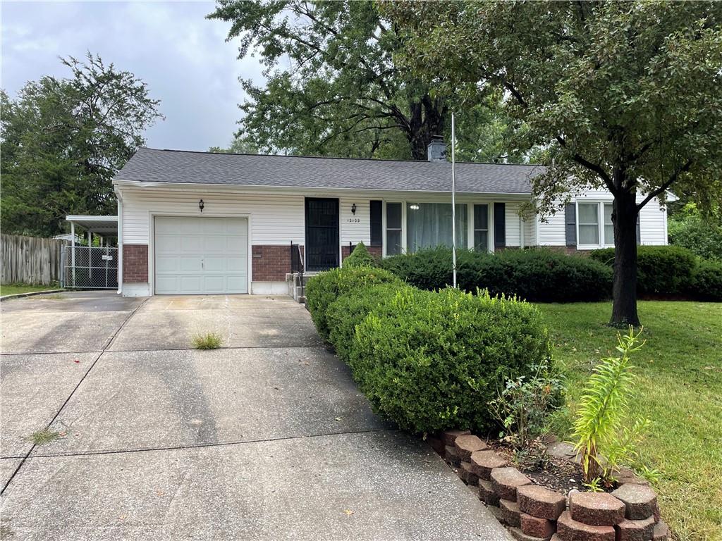1st image of 12102 E 47th Ter, Independence, MO 64055 | MLS# 2636411