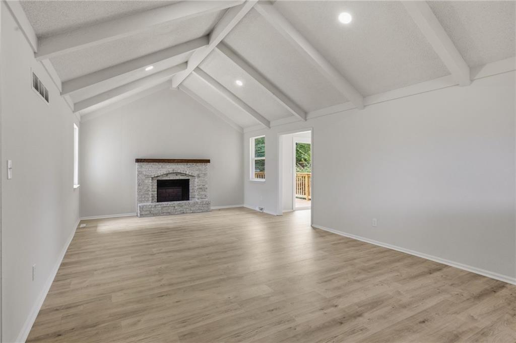 5th image of 3702 Ne Grant St, Lee's Summit, MO 64064 | MLS# 2636414