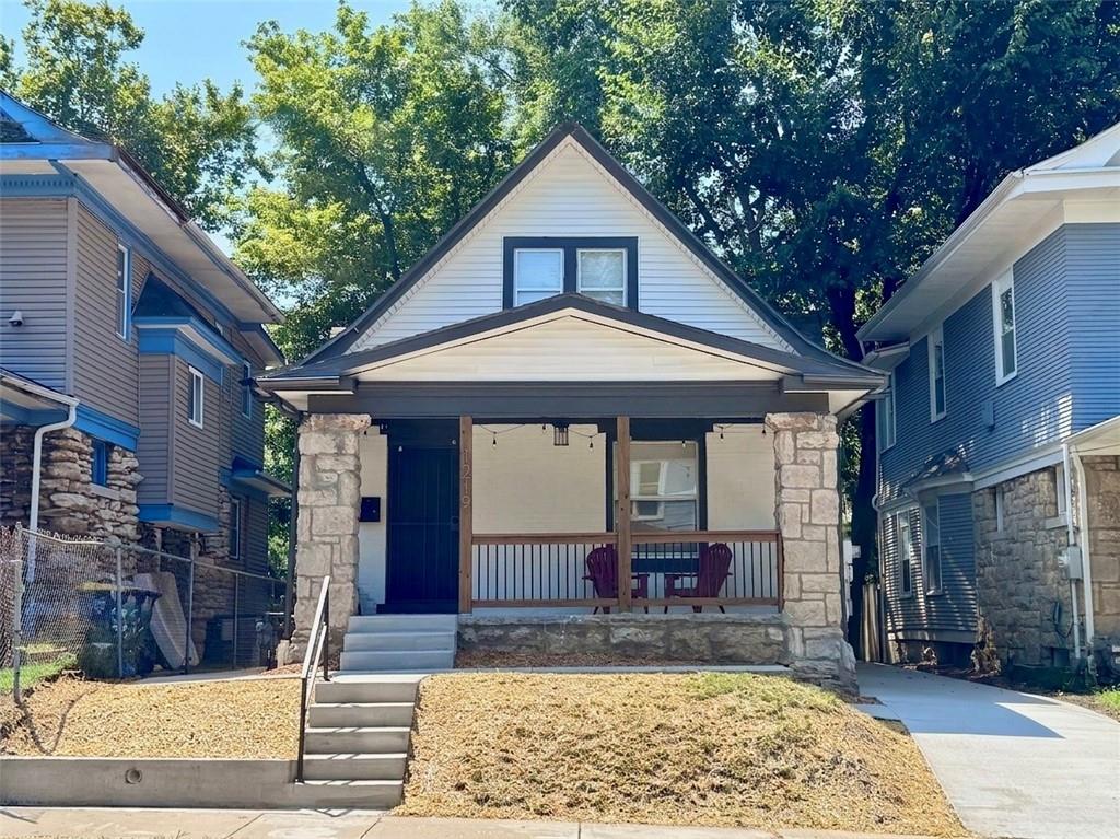 1st image of 1219 E 41st St, Kansas City, MO 64110 | MLS# 2636428