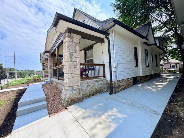 3rd image of 1219 E 41St St, Kansas City, MO 64110 | MLS# 2636428