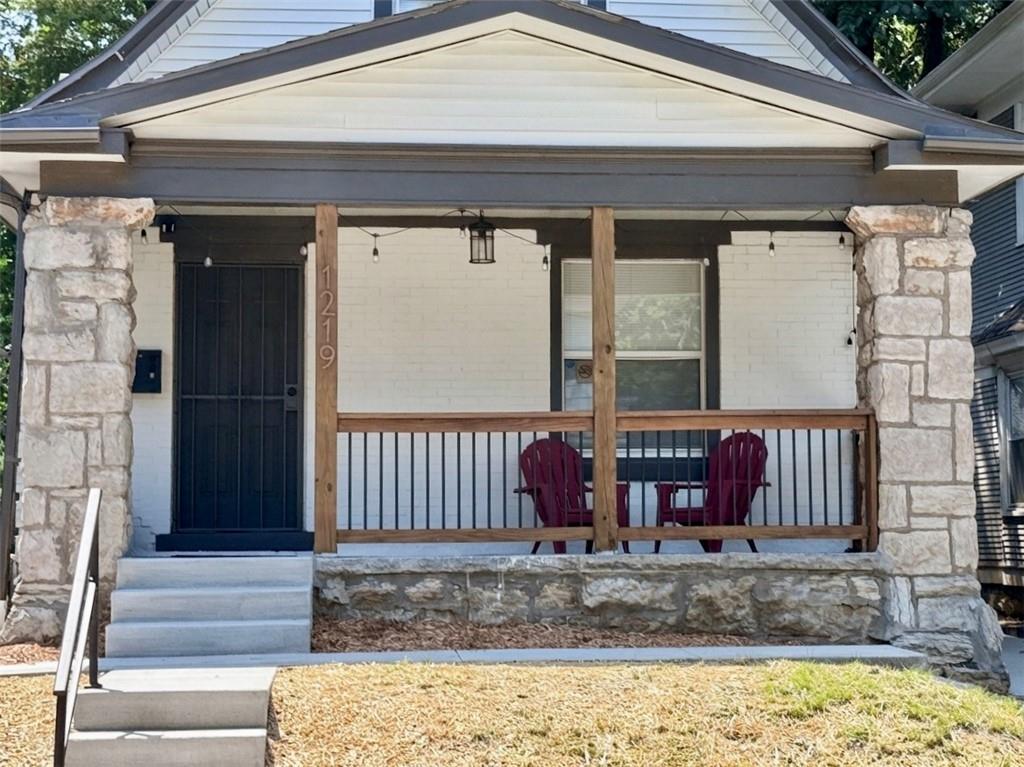 2nd image of 1219 E 41st St, Kansas City, MO 64110 | MLS# 2636428