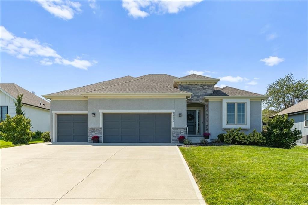 1st image of 20108 Barker St, Spring Hill, KS 66083 | MLS# 2636445