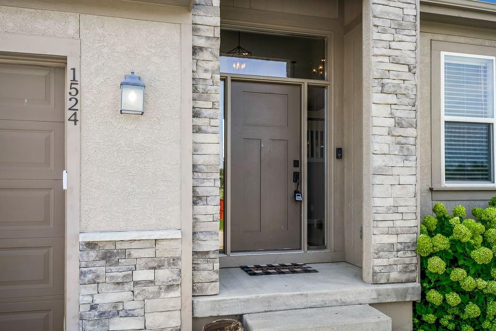 2nd image of 1524 N 156th St, Basehor, KS 66007 | MLS# 2636446