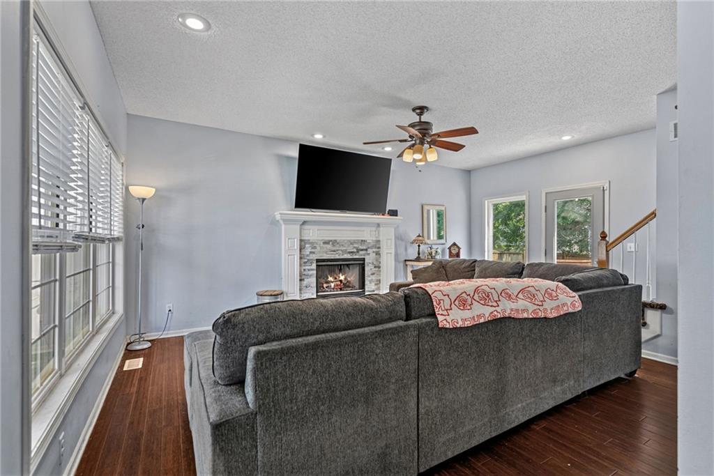 4th image of 22217 W 51St St, Shawnee, KS 66226 | MLS# 2636470