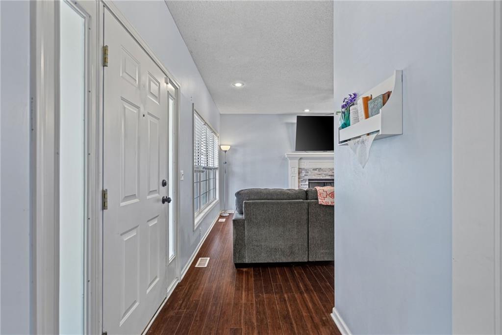 3rd image of 22217 W 51St St, Shawnee, KS 66226 | MLS# 2636470