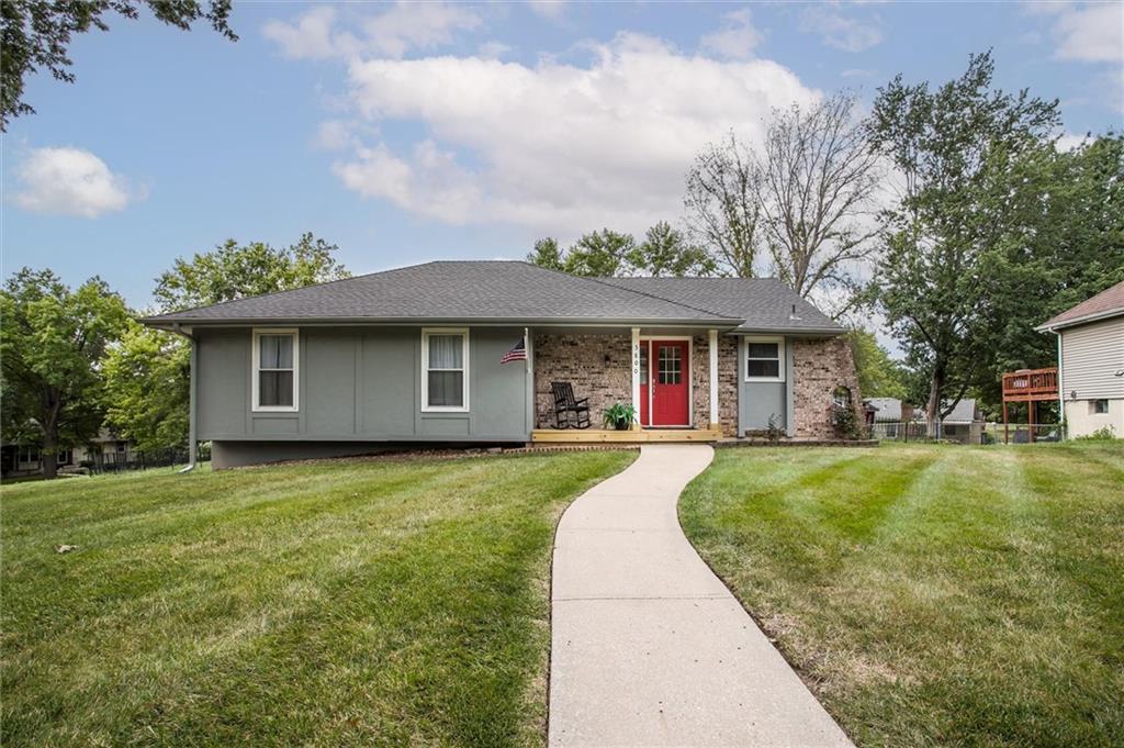 1st image of 3800 Ne Carriage St, Lees Summit, MO 64064 | MLS# 2636481